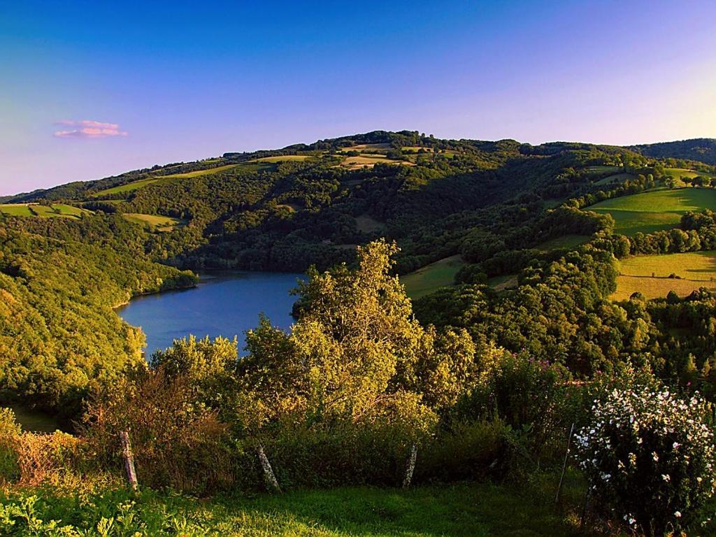 Auberge Du Lac Mandailles  Экстерьер фото